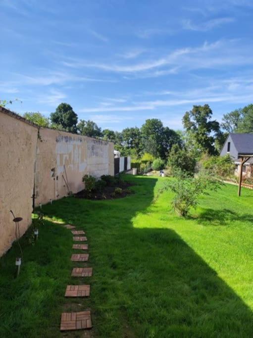 Le Gite De Sissi Lavardin  Buitenkant foto